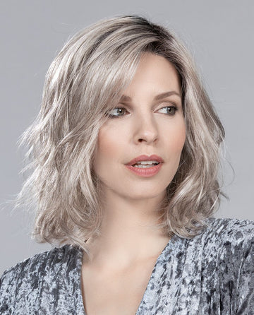 PARRUCCA DESTINY MONO PART CAPELLI MEDI MOSSI